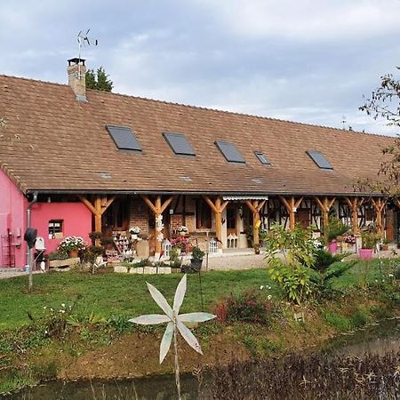 La Maison Du L.A.C. Simard Luaran gambar